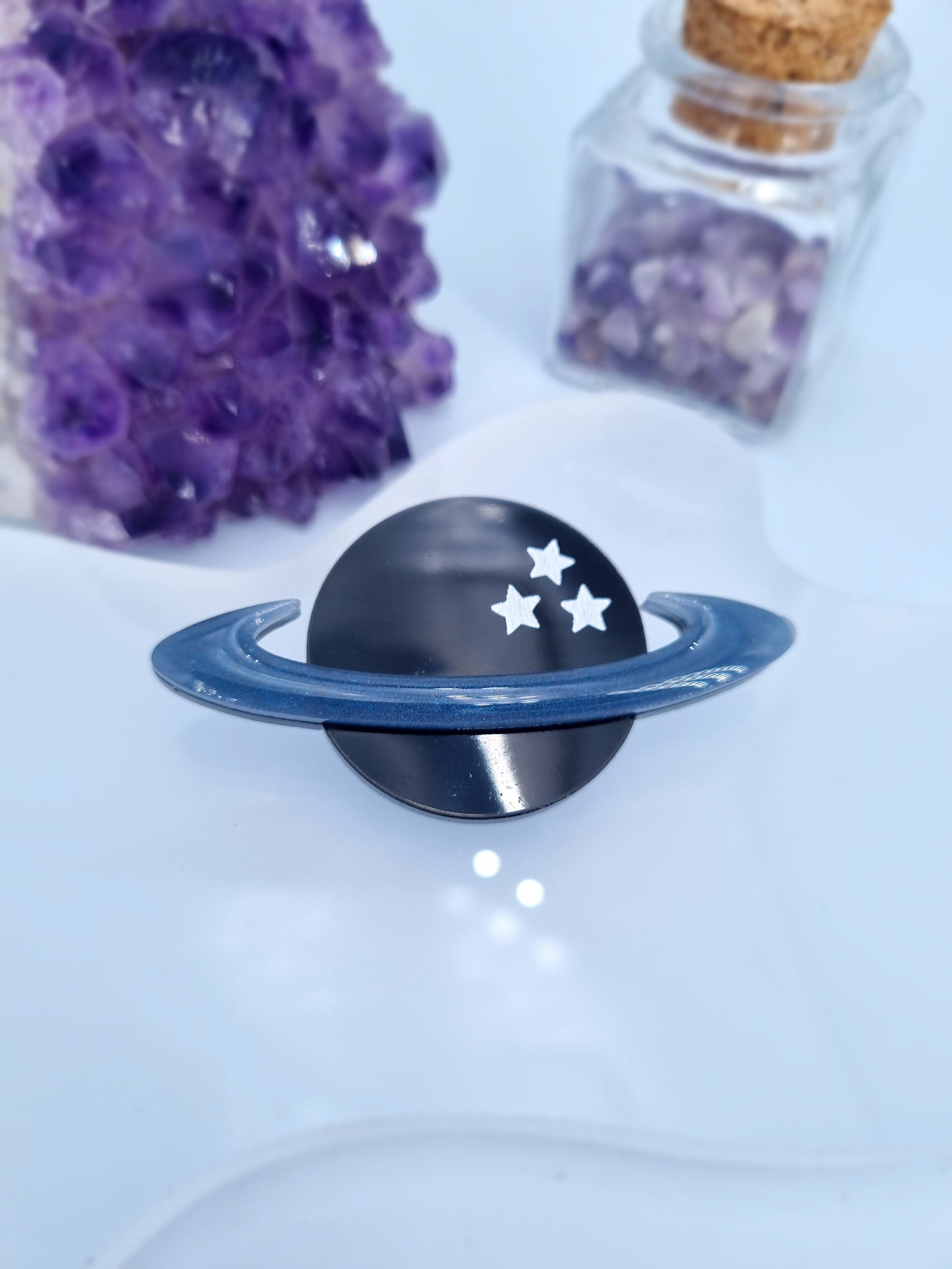 Broche Saturne*