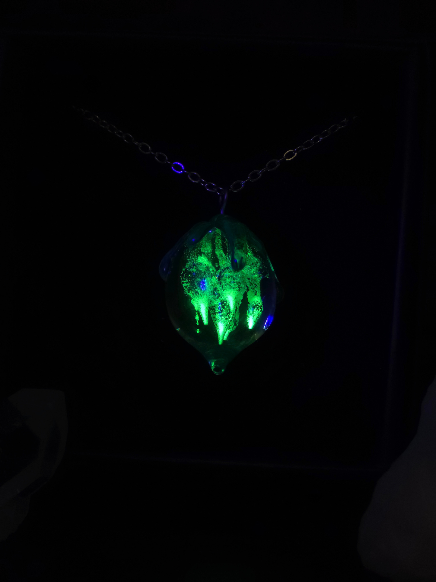 Collier Fleur Phosphorescente